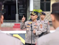 Pimpin Apel Perdana, Kompol Aang Berikan Arahan Pada Personel Polres Melawi